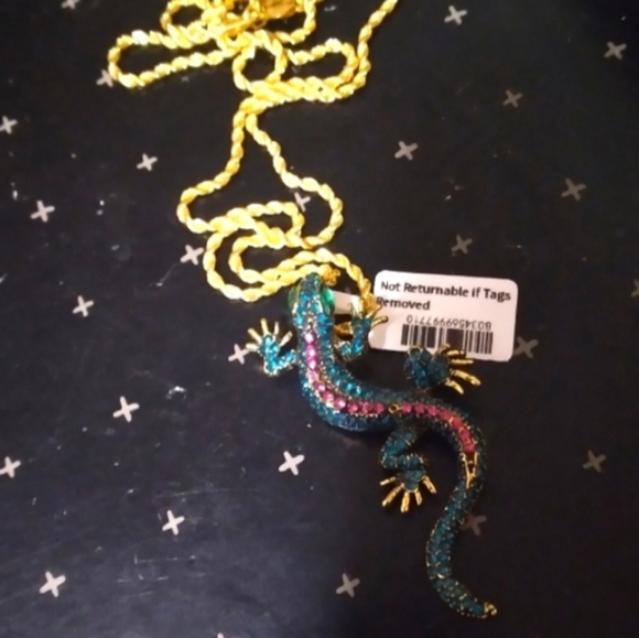 None Jewelry - Green Multicolor Crystal Lizard Necklace Pin Broach on Diamond Cut 18k GD Chain